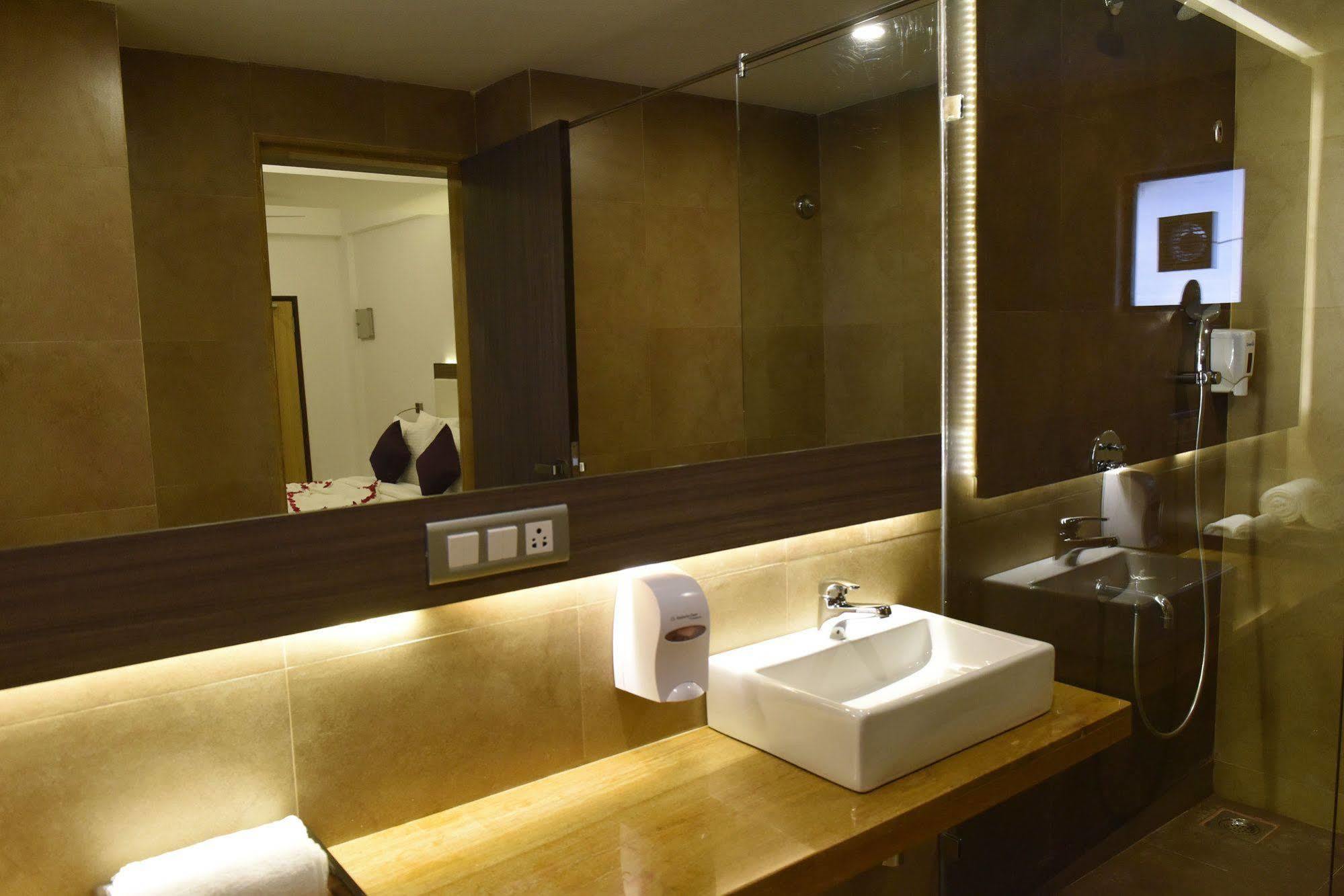Treehouse Neptune Panaji Ngoại thất bức ảnh